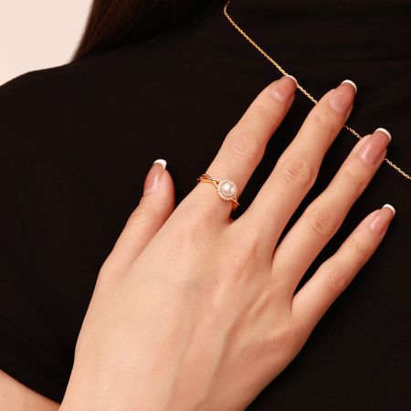 Round Pearl Twist Ring