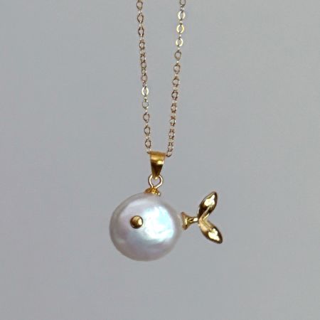 Fish Freshwater Pearl Necklace