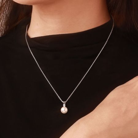 Freshwater Pearl Pendant Necklace