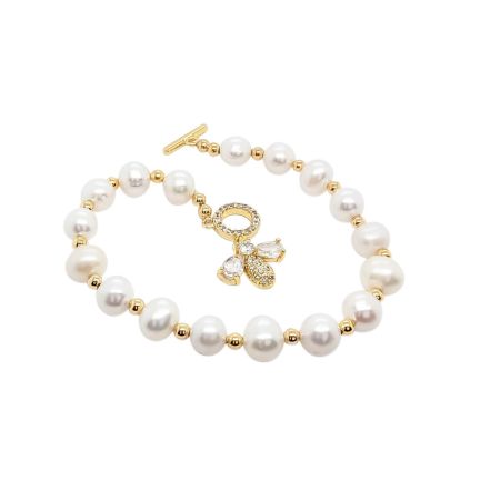 Bee Freshwater Pearl Bracelet