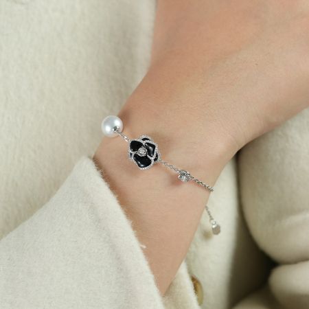 Camellia Tincup Bracelet