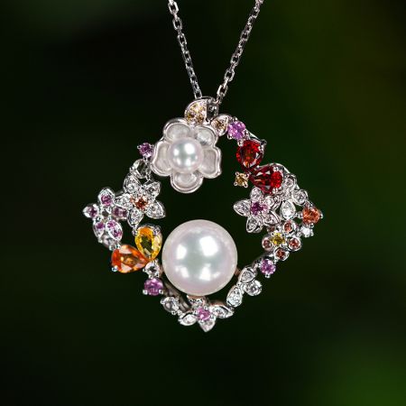 Flowers Pendant Necklace