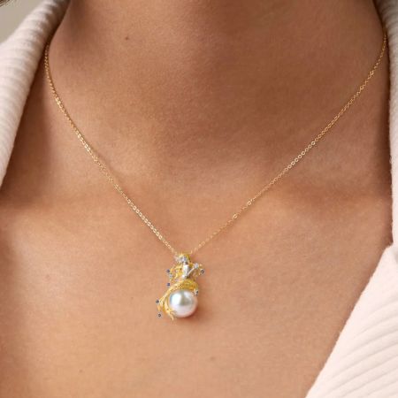 Mermaid Pendant Necklace