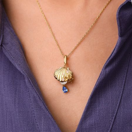 Hidden Pearl Shell Necklace