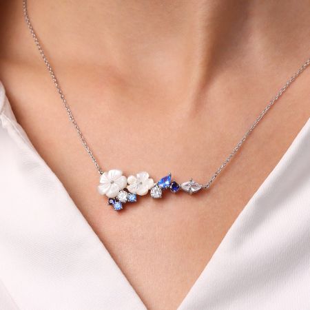 Flower Pendant Necklace