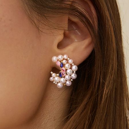 C Circle Stud Earrings