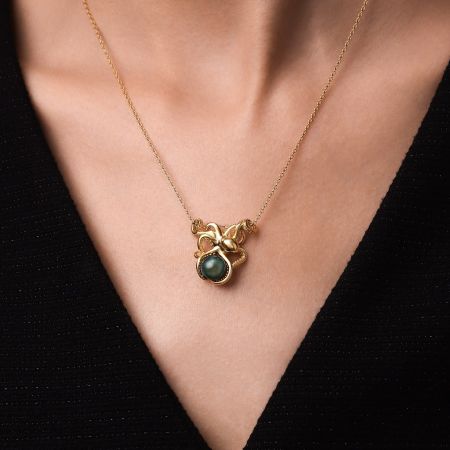 Octopus Embrace Pearl Pendant Necklace