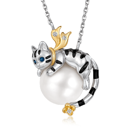 Cat Pendant Necklace
