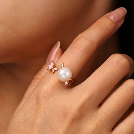 Adjustable Pearl Ring